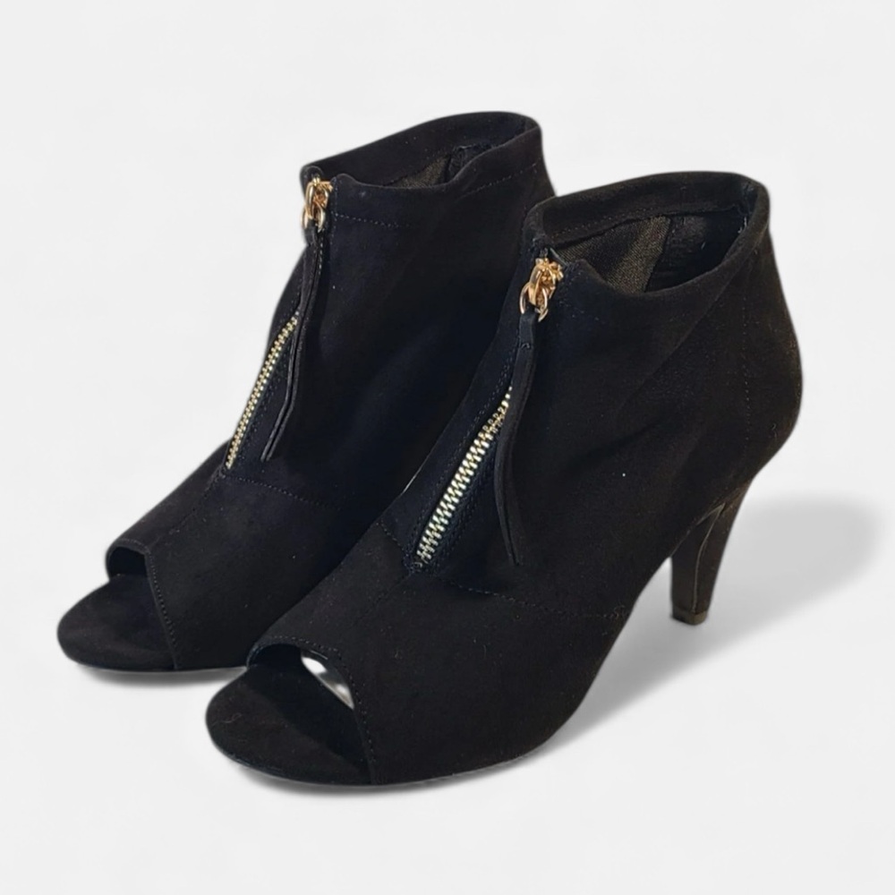 Comfort Est. 1946 Black faux suede Peep-Toe‎ Ankle Boots zip up front heels Sz 9